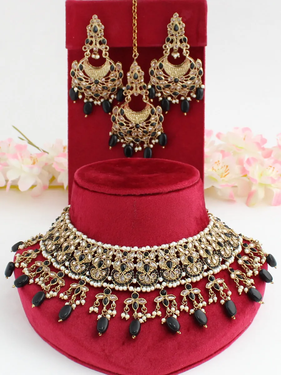 Anushri Polki Bib Necklace Set