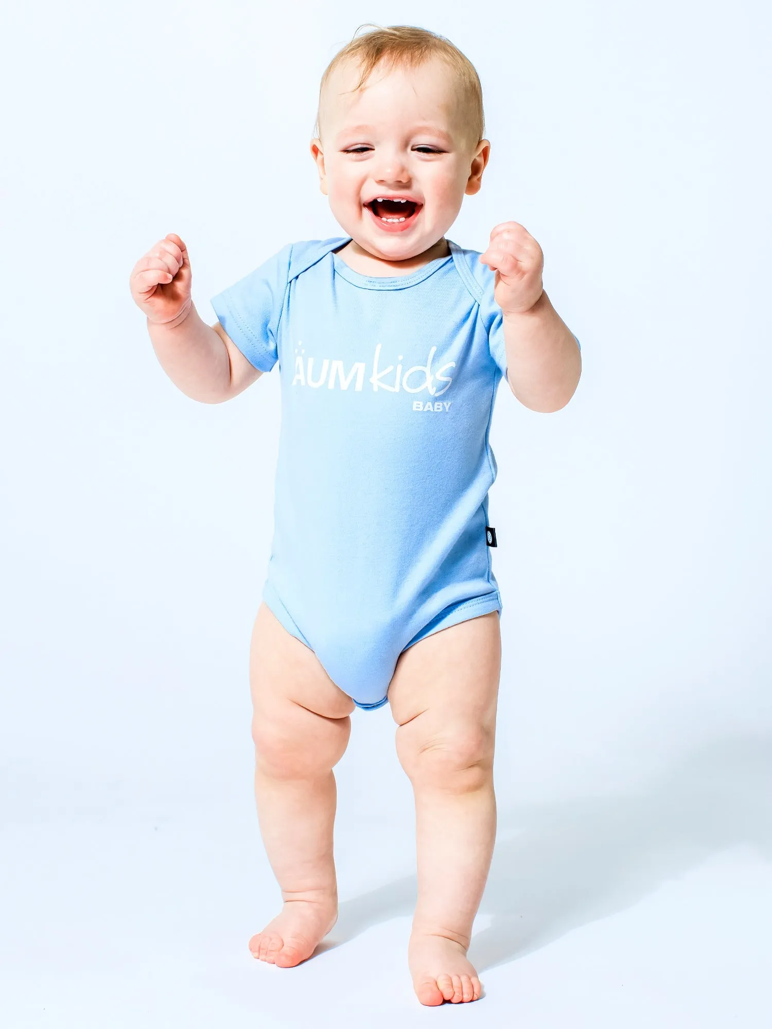 AUMkids HAPPY BABY SHORT SLEEVE ONESIE   BIB SET, SKY