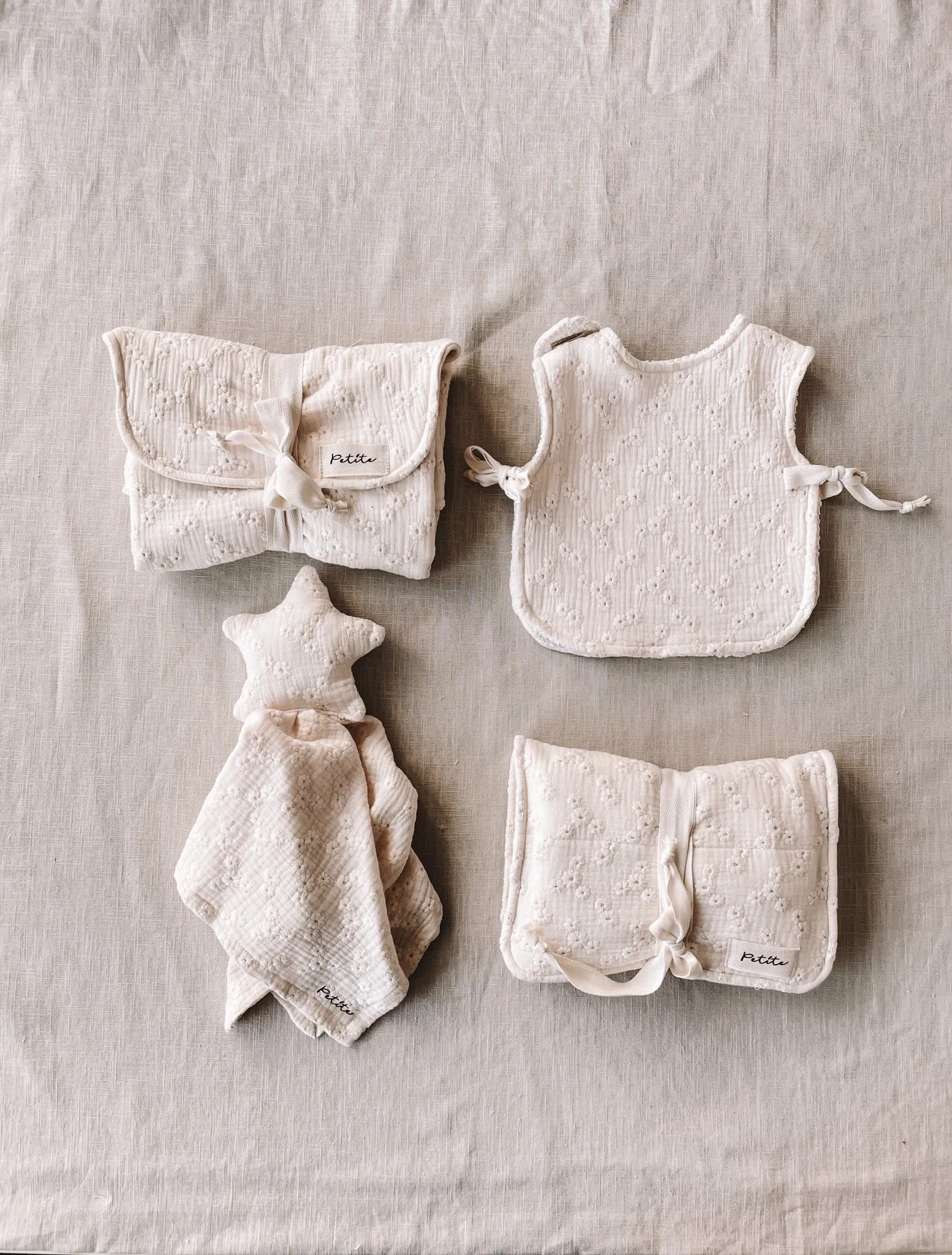 Baby & toddler bib / embroidered ecru
